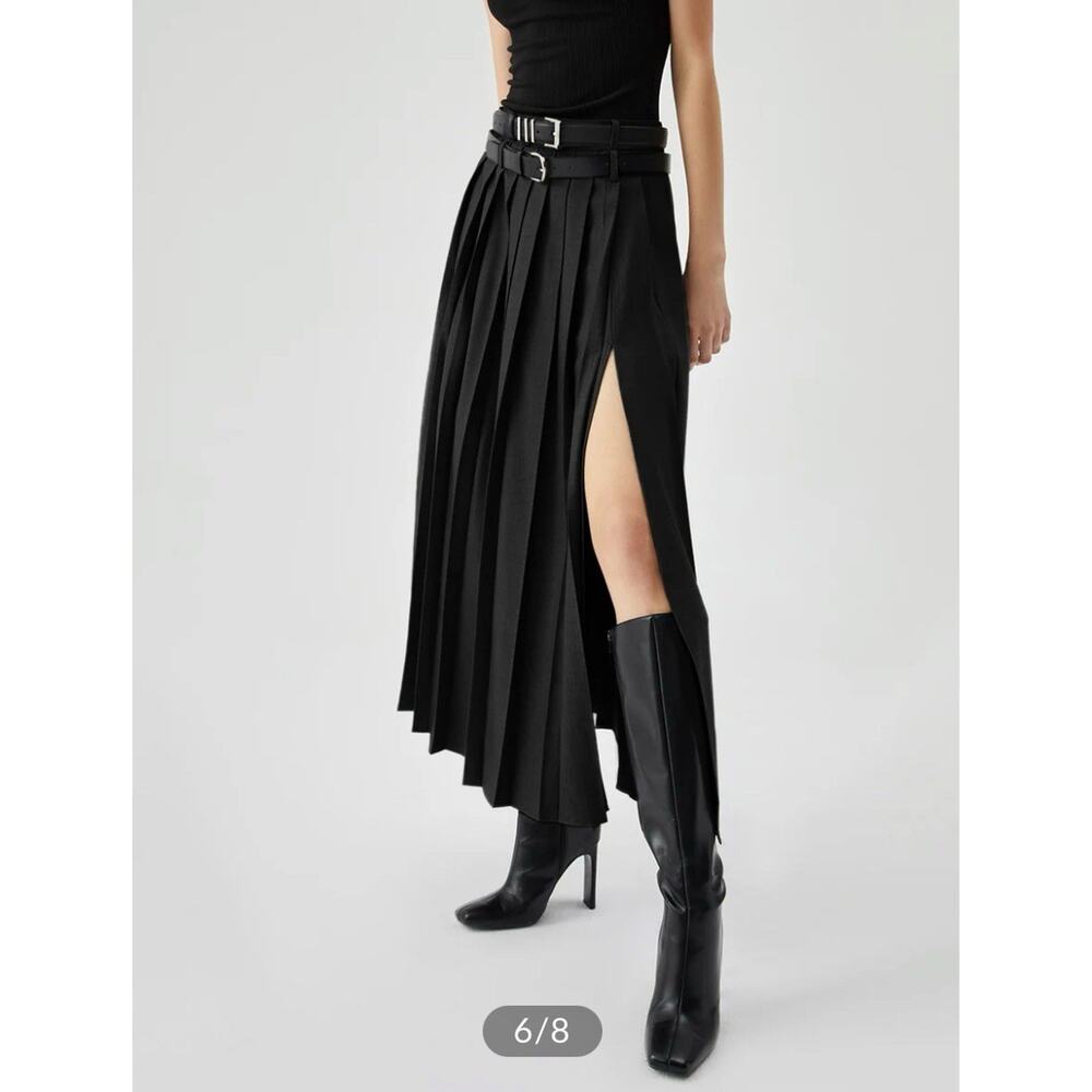 Commense NWT women’s Small Pleated Black High Slit Skirt-U
